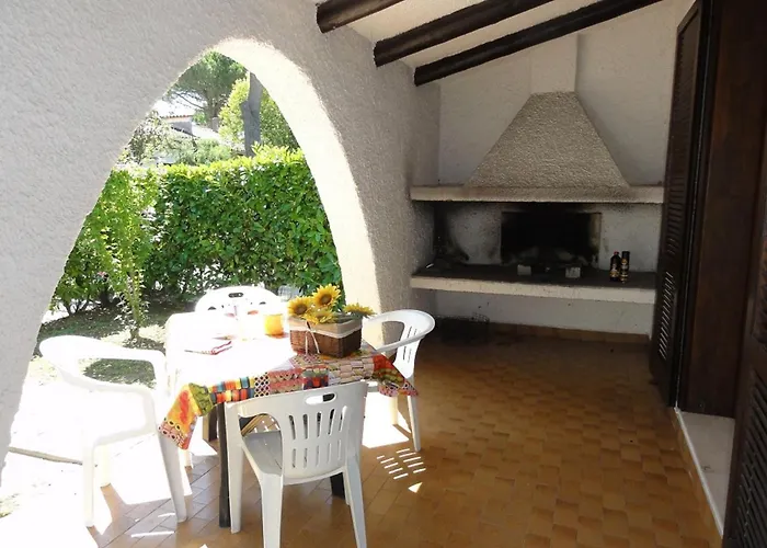 Peaceful With Outdoor Fireplace * ביביונה