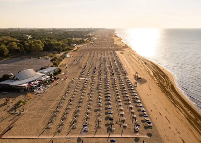 Peaceful With Outdoor Fireplace וילה